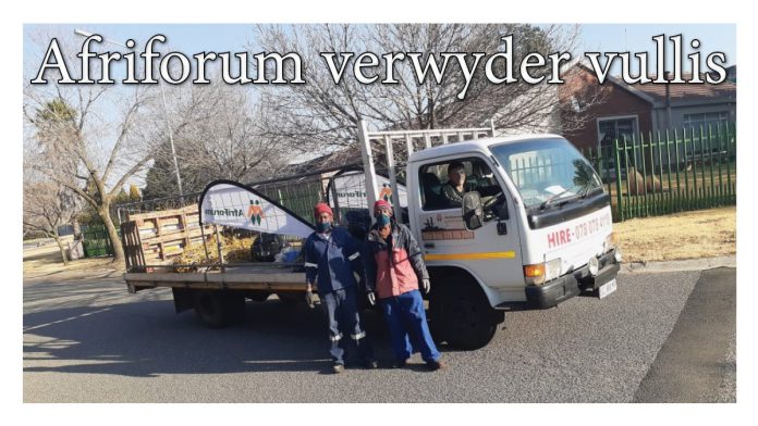 Afriforum verwyder vullis