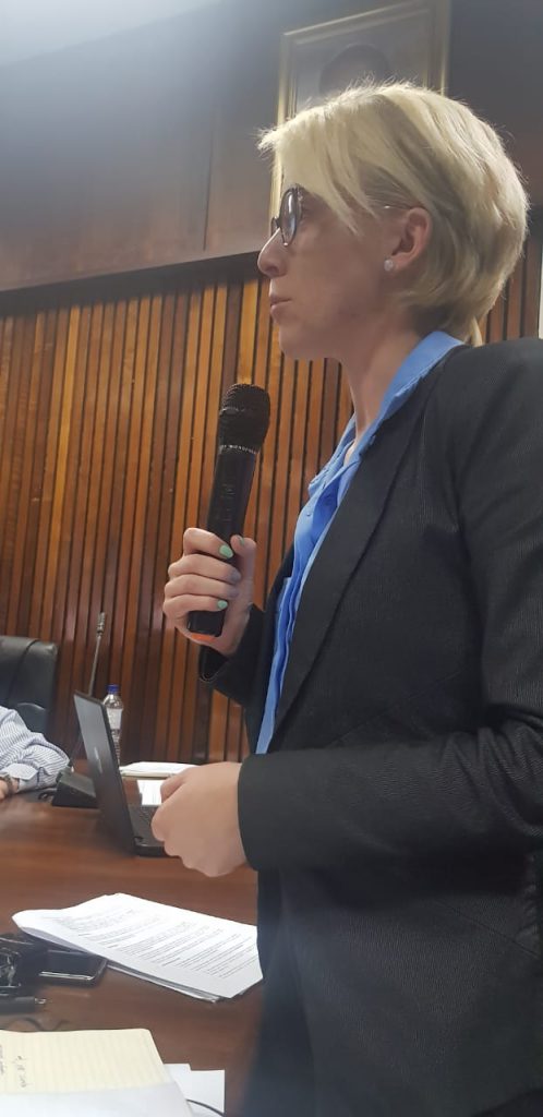 Ciska speaking in council adressing water losses