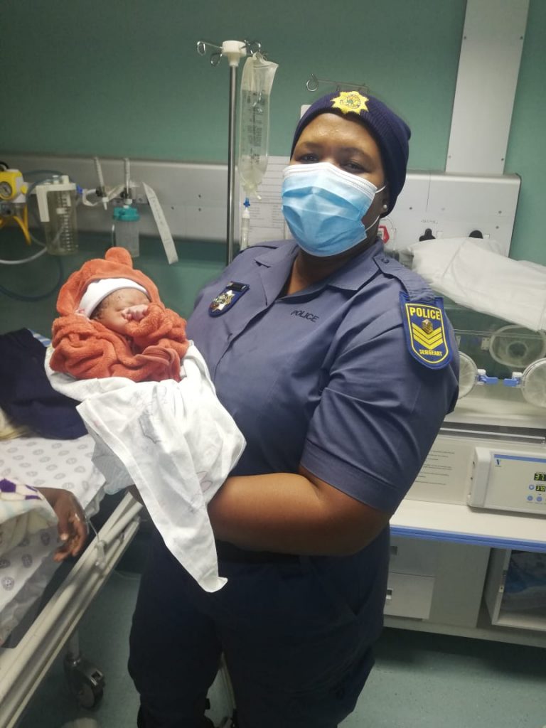 Bethal Police Officer helps deliver baby