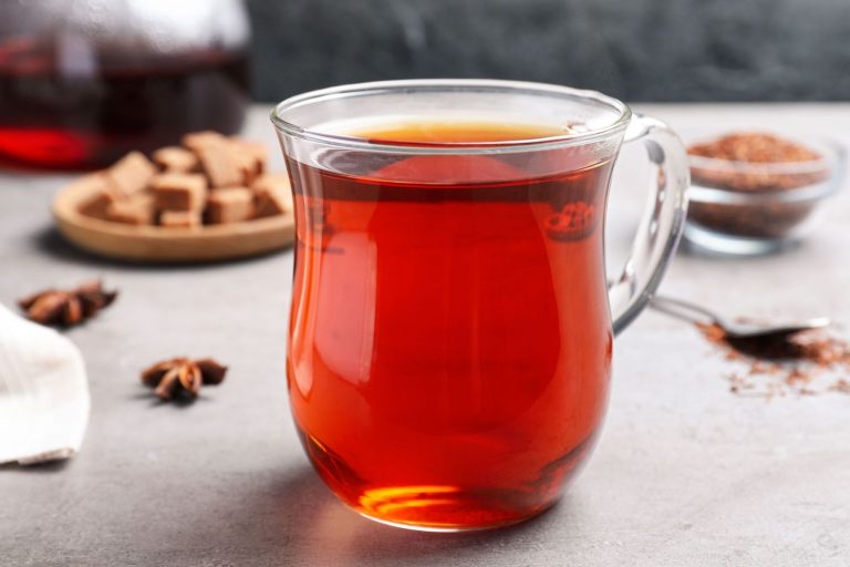 AN EXPERT CHEMIST’S GUIDE TO BREWING THE PERFECT CUP OF TEA AN EXPERT CHEMIST’S GUIDE TO BREWING THE PERFECT CUP OF TEA